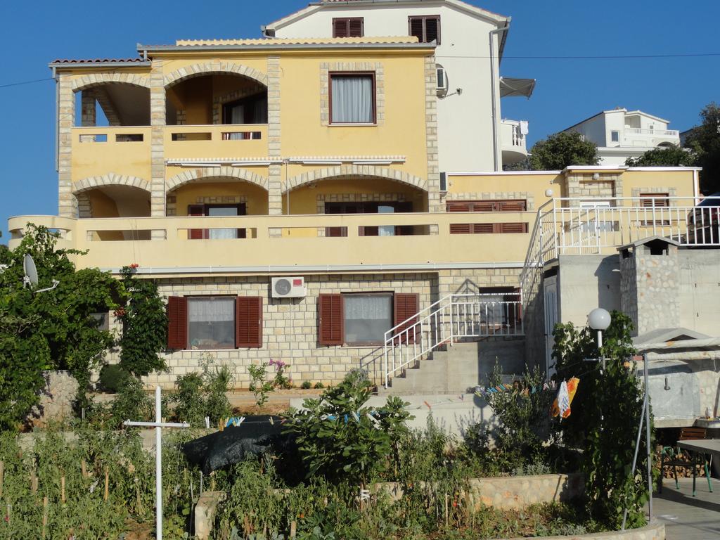 Apartments Dario Ražanj Exterior foto